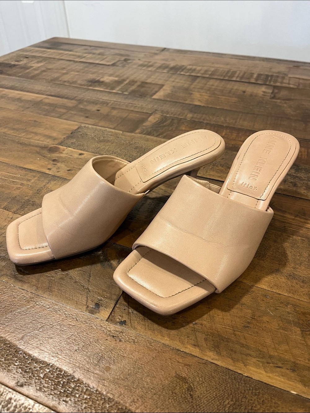 Anne Klein Jasmine Flex Nude/Tan Open-Toe Slide Mules ~ 7.5